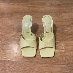 Yello Zara heels worn 2 times size 36
